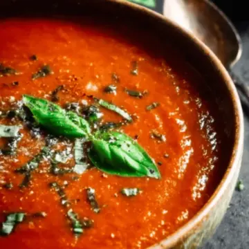 Homemade Roasted Tomato Basil Soup