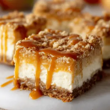 Caramel Apple Cheesecake Bars