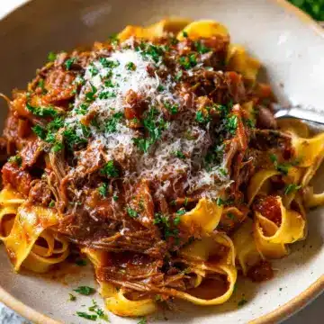 Slow Cooked Shredded Beef Ragu Pasta